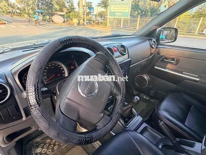 Isuzu Dmax 2012 Bạc