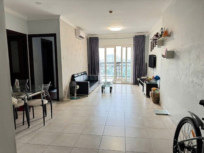 Chung cư Đường Sắt, CMT8, Q3: 2p ngủ, 85m2, 11tr/th, ban công