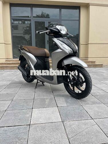 Honda Vision 2015 màu Bạc