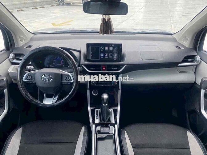 Toyota Veloz Cross Top Bạc