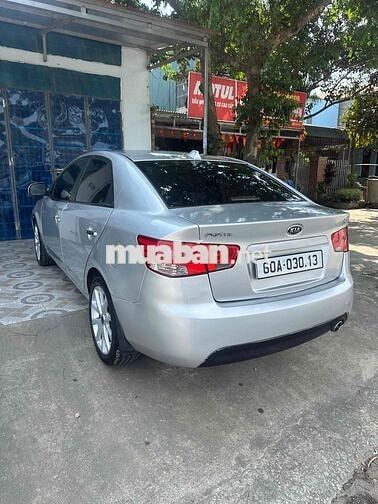 Kia Forte Bạc Số sàn 5 chỗ