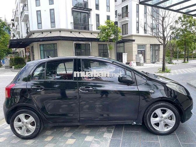 Toyota Yaris 2007 10 vạn Đen
