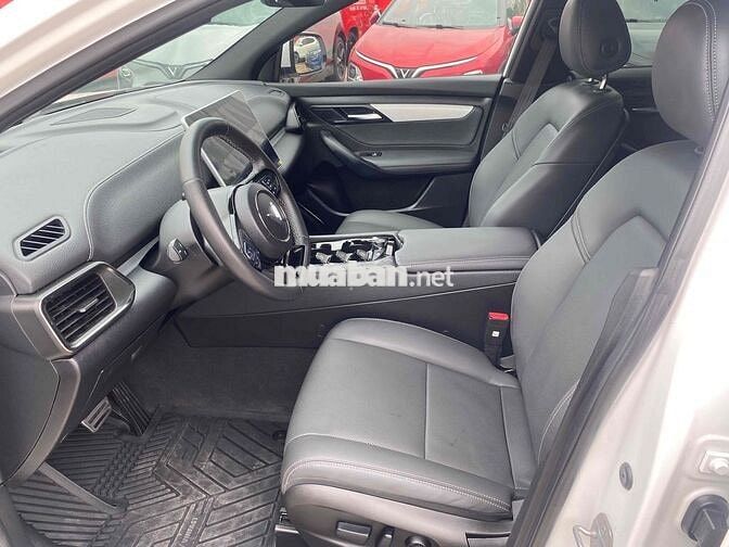 Xe điện VinFast VF8 Plus 2024 Trắng