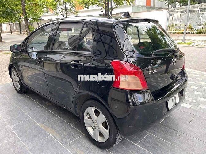 Toyota Yaris 2007 10 vạn Đen