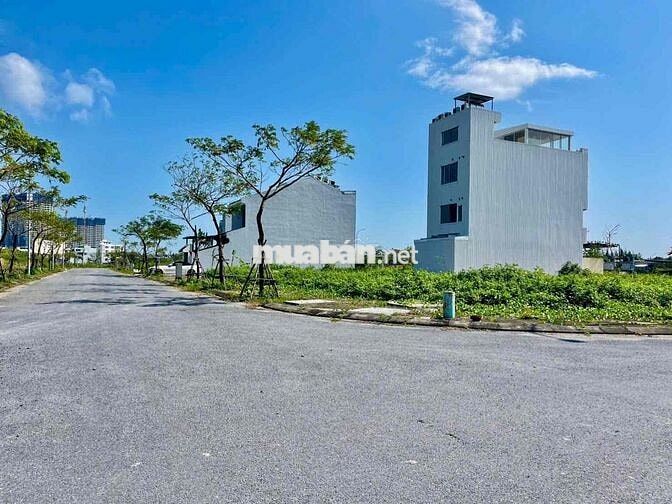 ☘️ *** LÔ ĐẤT SẠCH ĐẸP, VIEW CÔNG VIÊN - GIÁ TỐT KHU FPT