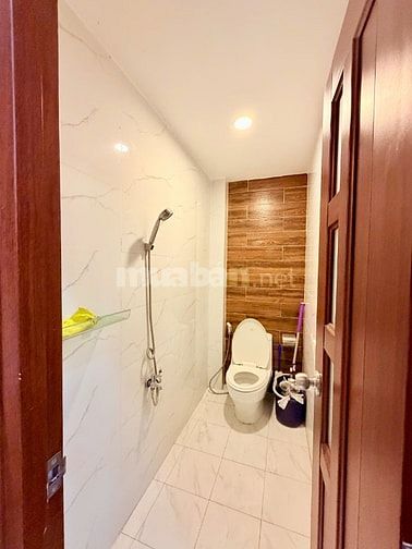 Bán căn nhà hẻm 15 đường Cầm Bá Thước, P.7, Q. Phú nhuận
