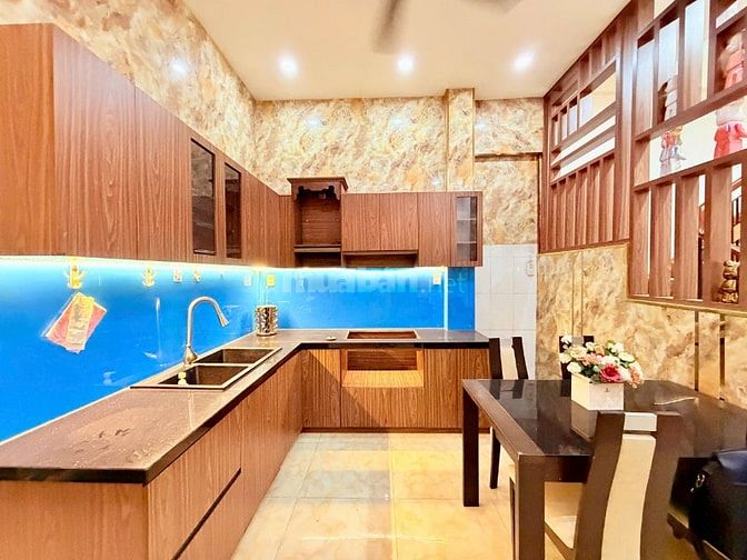 Bán căn nhà hẻm 15 đường Cầm Bá Thước, P.7, Q. Phú nhuận