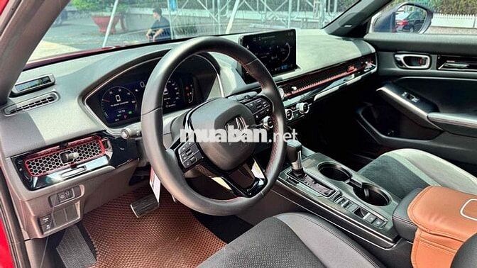 Honda Civic HEV 2025 Đỏ 4.000 Km