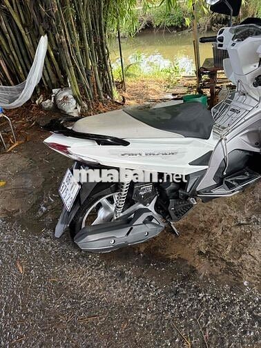 Honda Air Blade Fi 2017 Trắng Đã sử dụng