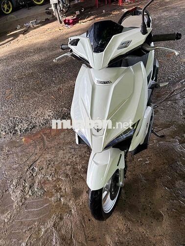 Honda Air Blade Fi 2017 Trắng Đã sử dụng