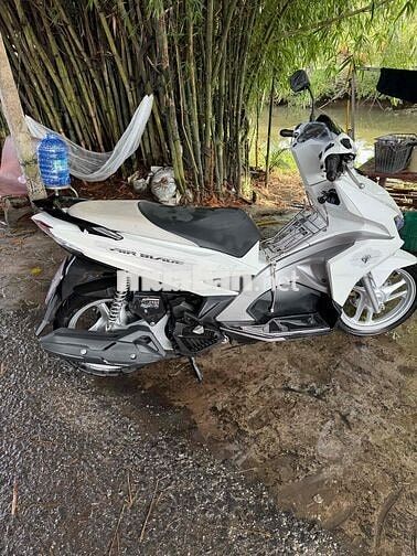 Honda Air Blade Fi 2017 Trắng Đã sử dụng