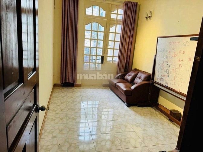 VILLA MINI Q.10 – SÂN RỘNG ĐẬU Ô TÔ, KHÔNG GIAN CỰC CHILL