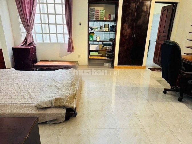 VILLA MINI Q.10 – SÂN RỘNG ĐẬU Ô TÔ, KHÔNG GIAN CỰC CHILL