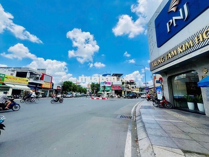 MBKD MẶT TIỀN ĐƯỜNG THOẠI NGỌC HẦU 11X20M 1L VỊ TRÍ KHU NGÃ 4 SẦM UẤT