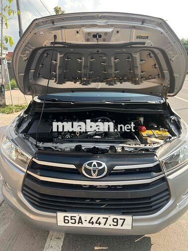 Toyota Innova MT 2017 Bạc