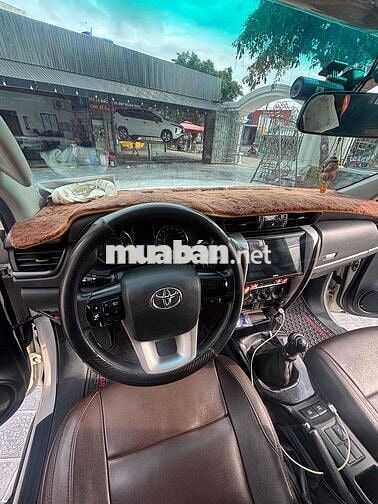 Toyota Fortuner 2019 Trắng