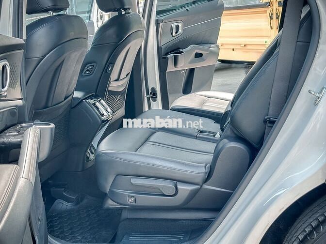 Kia Sorento 2022 2.2D Signature Trắng