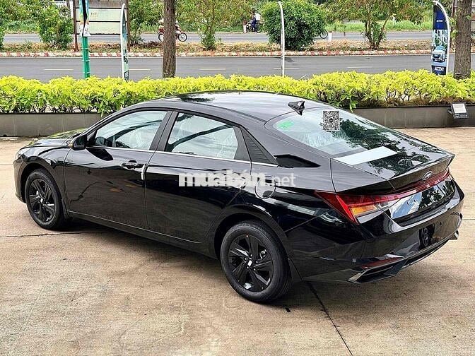 Hyundai Elantra - 139tr có xe