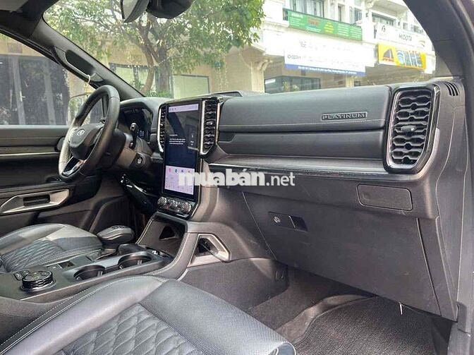 Ford Everest Platium 4x4 2024 hồ sơ cầm tay, xhđ