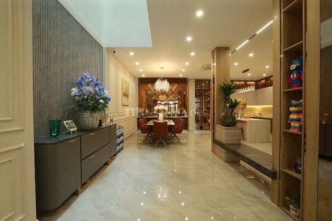BIỆT THỰ VIP NGUYỄN CHÍ THANH  QUẬN 5 