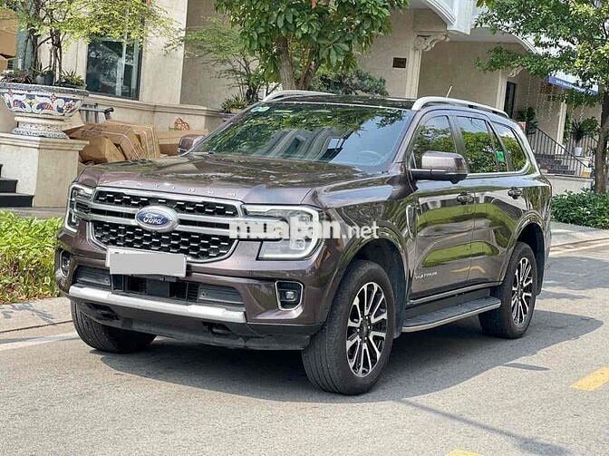 Ford Everest Platium 4x4 2024 hồ sơ cầm tay, xhđ