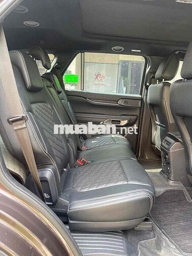 Ford Everest Platium 4x4 2024 hồ sơ cầm tay, xhđ