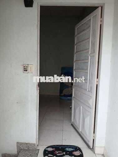 Cho thuê Phòng có máy lạnh sau lưng bến Xe An Sương