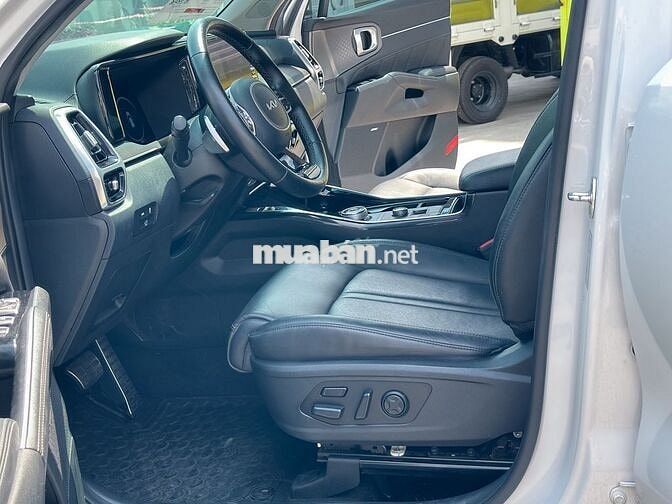 Kia Sorento 2022 2.2D Signature Trắng