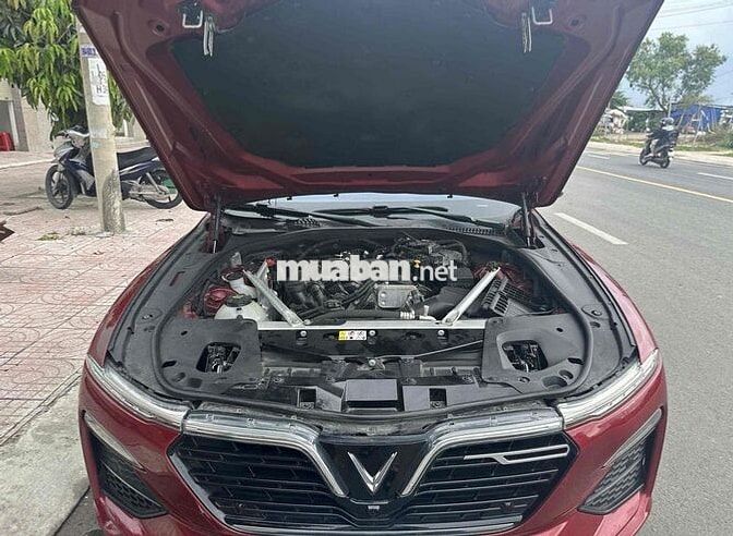 VinFast Lux A2.0 2019 Base Đỏ odo 58k km
