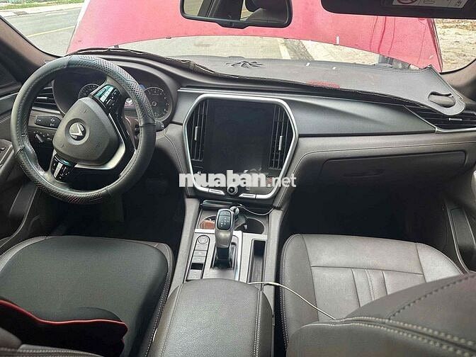 VinFast Lux A2.0 2019 Base Đỏ odo 58k km