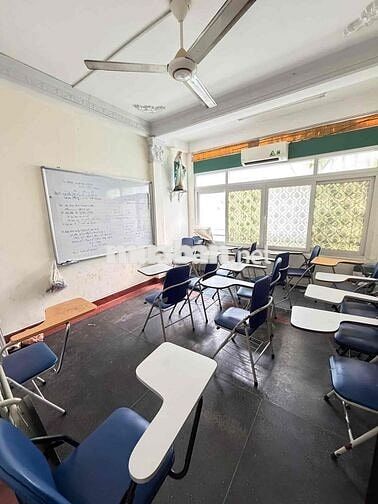 HXH Sát Mặt Tiền ngay Phan Văn Hai Tân Bình nhà Chính Chủ xây kiên cố