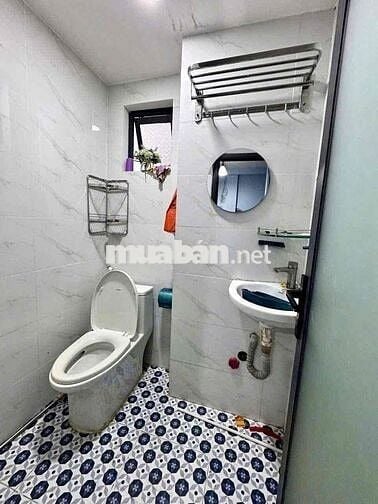 NHÀ ĐẸP - 2PN - SẴN 3 MÁY LẠNH - HẺM XE HƠI - 9TR/THÁNG