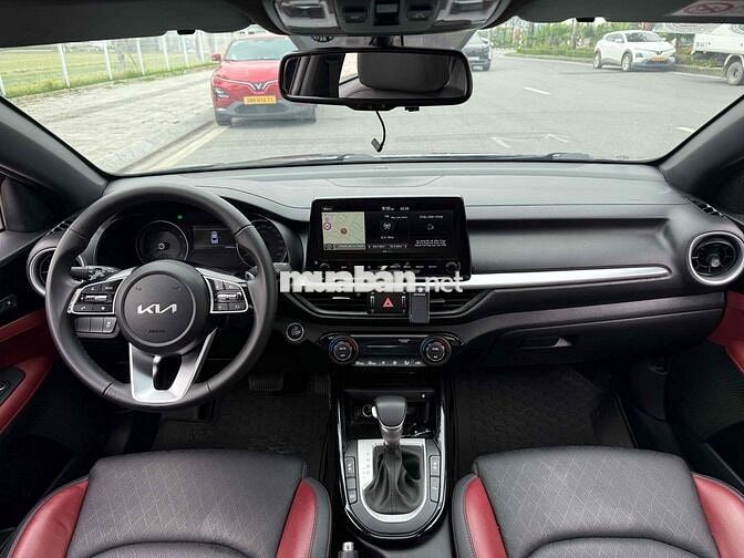 Kia K3 2022 2.0 Premium 24000 km Đen