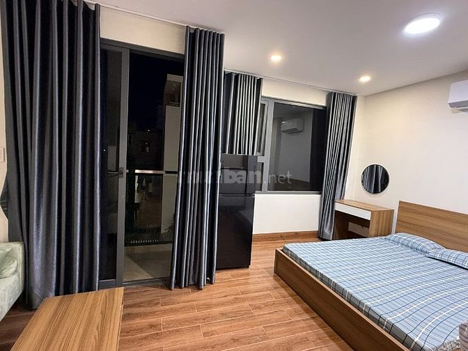 CHDV 1PN full nội thất có Bếp Ban Công có Thang máy Nơ Trang Long