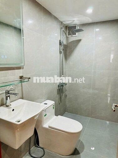 NGƯỜI QUEN NHỜ BÁN CHUNG CƯ CẦU GIẤY 47M2 – 5,25 TỶ - FULL NỘI THẤT