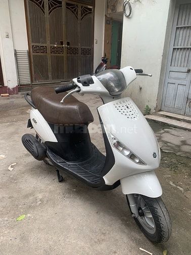 Cần bán xe Piaggio Zip 100cc Việt Nam, SX 2019 màu trắng, xe đẹp
