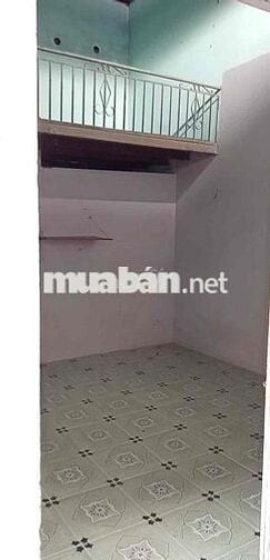 nhà trọ sân vườn rộng rãi thoáng mát