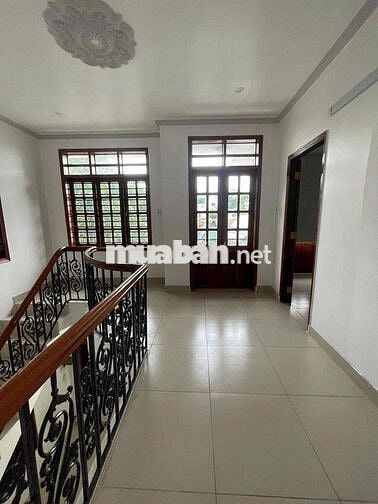 Cho thuê nhà gần ngay trường đại học Bình Dương, KDC K8 Thanh Lễ