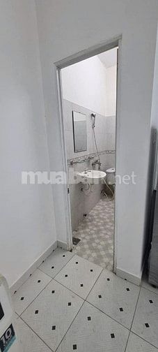 Nhà cho thuê Đường võ VĂn ngân, p. Bình Thọ - 4pn3wc có sân Giá 15tr/t