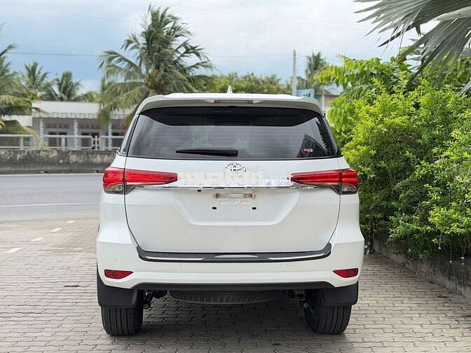 CẦN BÁN TOYOTA FORTUNER 2.4L AT 2024 CHÍNH HÃNG