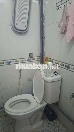 Cần bán nhà có sổ hồng 2 lầu, gần cầu Phú Xuân