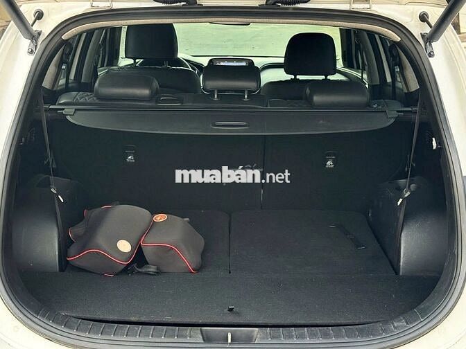 Hyundai Santafe máy dầu model 2021 màu trắng