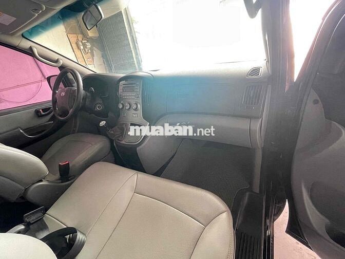 Hyundai Starex 2014 2.5D MT - 170 km