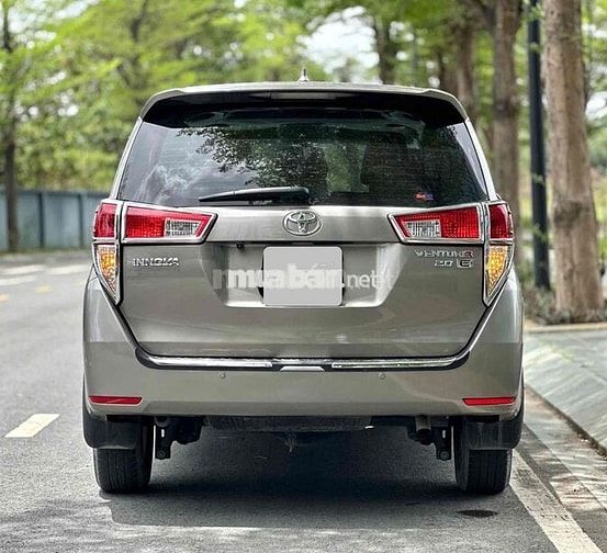 Toyota Innova 2.0 MT số sàn 5 vạn km