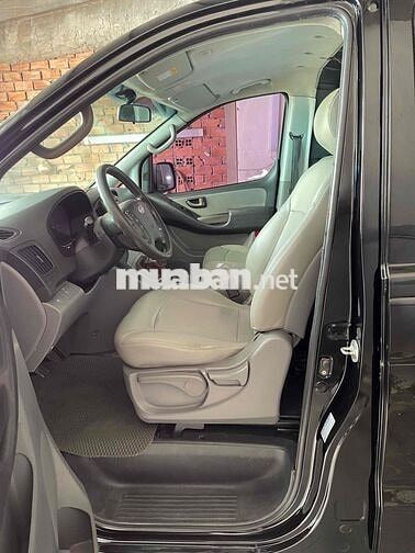 Hyundai Starex 2014 2.5D MT - 170 km