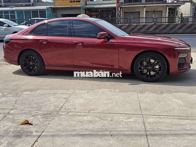 VinFast Lux A 2022 Base 33000 km Đỏ