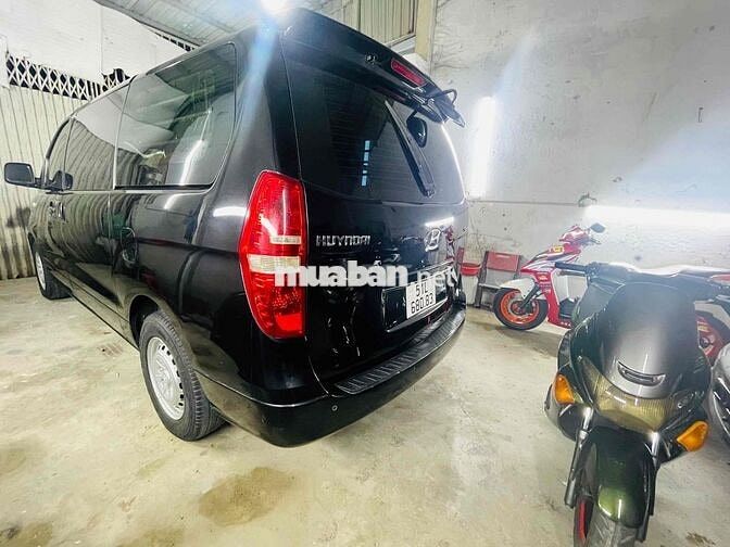 Hyundai Starex 2014 2.5D MT - 170 km