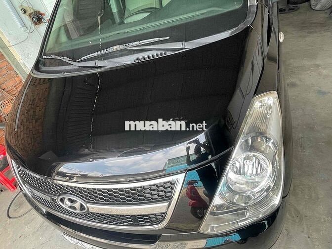 Hyundai Starex 2014 2.5D MT - 170 km