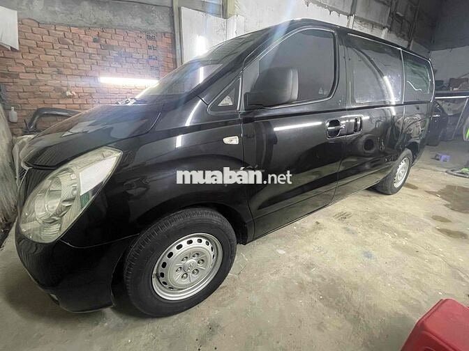 Hyundai Starex 2014 2.5D MT - 170 km