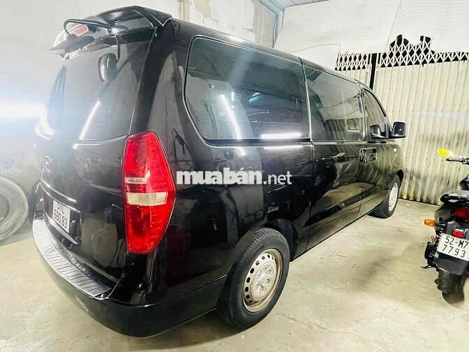 Hyundai Starex 2014 2.5D MT - 170 km
